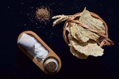 نان خشک طعم دار