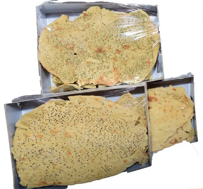 نان خشک سنتی جعبه ای